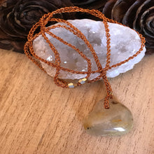 Carica l'immagine nel visualizzatore di Gallery, L'Amuleto