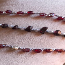 Carica l'immagine nel visualizzatore di Gallery, Collana Garnet