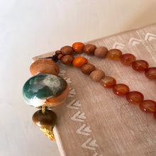 Carica l'immagine nel visualizzatore di Gallery, Mala Corniola Legno & Ceramica Greca