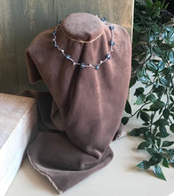 Carica l&#39;immagine nel visualizzatore di Gallery, Il Girocollo Daisy Silver Blue
