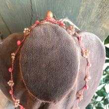 Carica l&#39;immagine nel visualizzatore di Gallery, Il Girocollo Daisy Pink Coral
