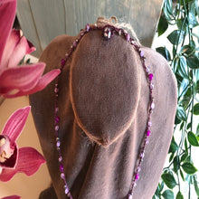 Carica l&#39;immagine nel visualizzatore di Gallery, Collana Luce Aubergine
