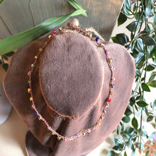 Carica l&#39;immagine nel visualizzatore di Gallery, Il Girocollo Luce Colourful
