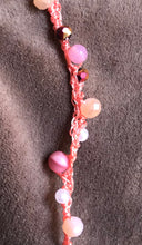 Carica l&#39;immagine nel visualizzatore di Gallery, Il Girocollo Luce Pink Coral
