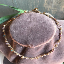 Carica l&#39;immagine nel visualizzatore di Gallery, Il Girocollo Luce Oro
