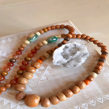 Carica l&#39;immagine nel visualizzatore di Gallery, Mala Corniola Legno &amp; Ceramica Greca
