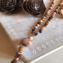 Carica l&#39;immagine nel visualizzatore di Gallery, Mala Mookaïte Legno &amp; Ceramica Greca
